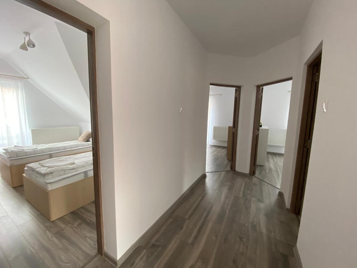 Fenyo Apartman House I أودورهيو سيكيوسك المظهر الخارجي الصورة