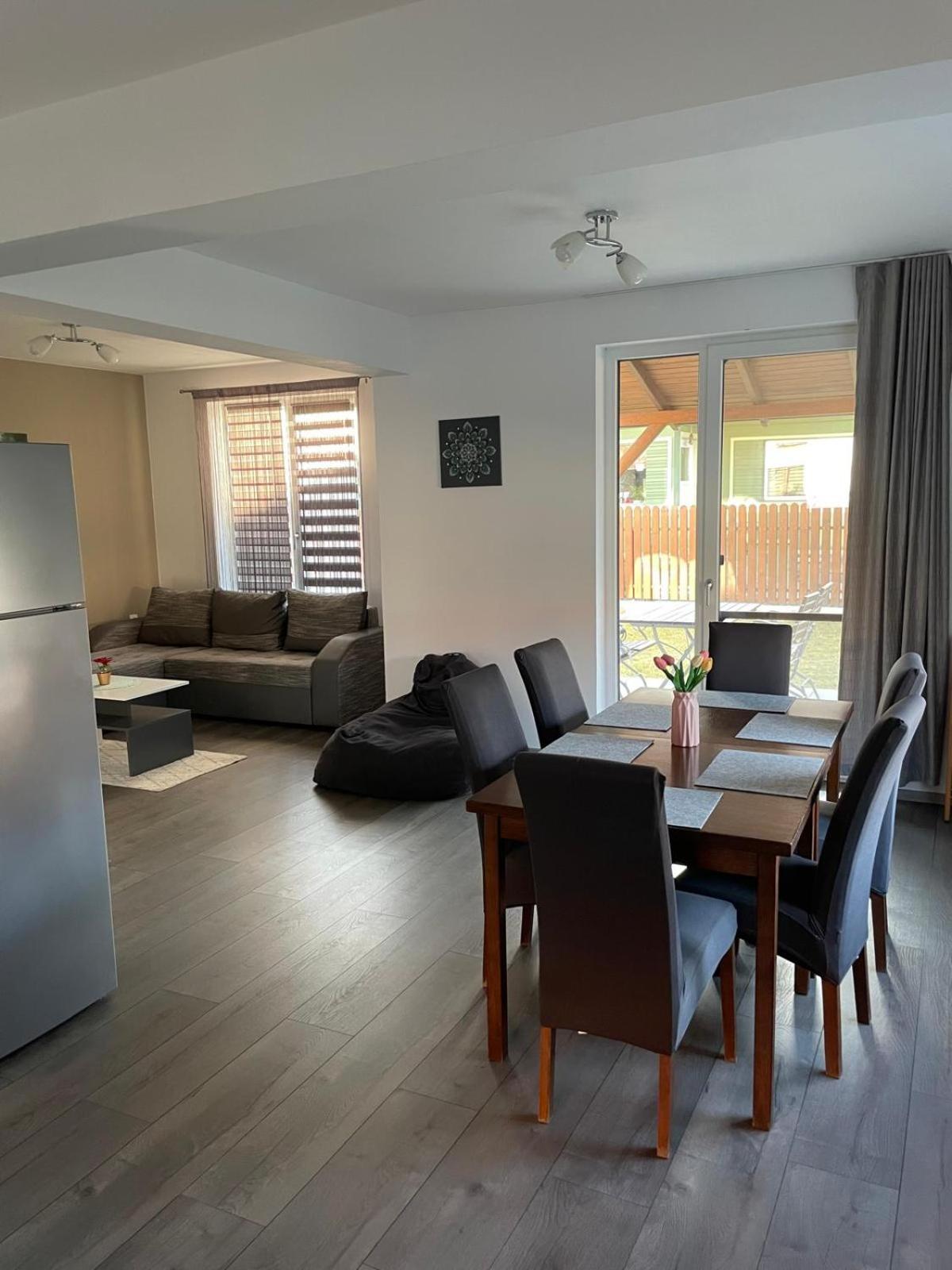 Fenyo Apartman House I أودورهيو سيكيوسك المظهر الخارجي الصورة